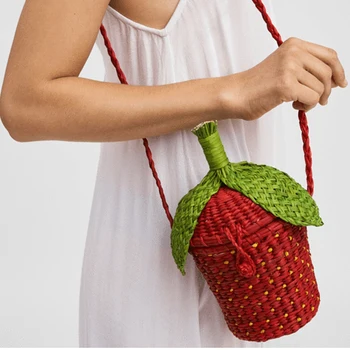 

Strawberry Shoulder Bags Woven Straw Bag Women Summer Rattan Bag Cluth Handmade Beach Crossbody Bags for Women Bohemia Handbags