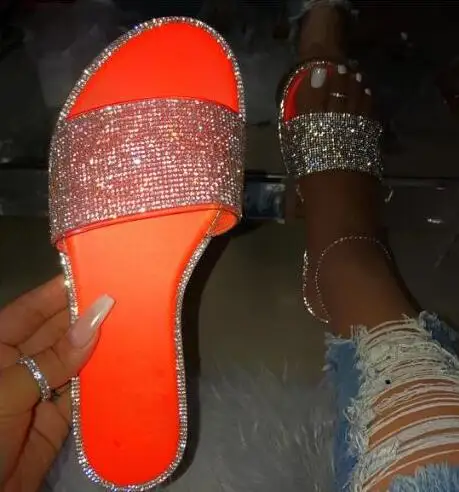 rhinestone_slippers_2019_new_women_fashion_wild_beach_flip_flop_bright_diamond_flat_bottom_outdoor_w (1)