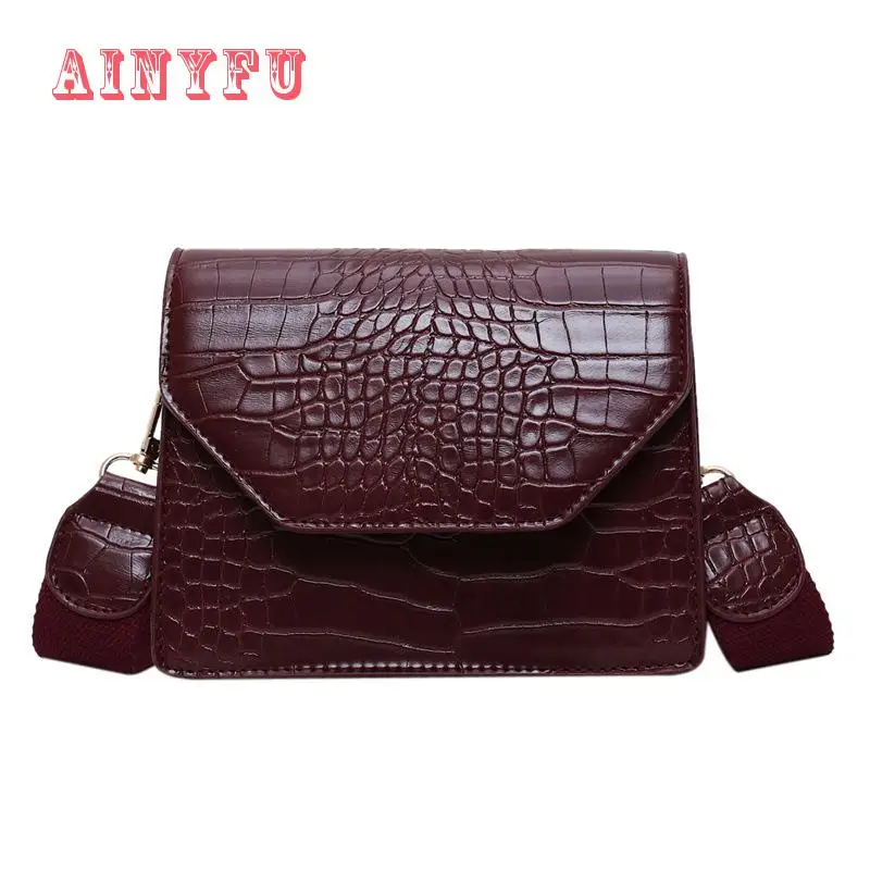 

Leather Oblique Span Bag Female 2019 New Fashion Wild Crocodile Veins Handbag Light Simple Shoulder Small Bag B525