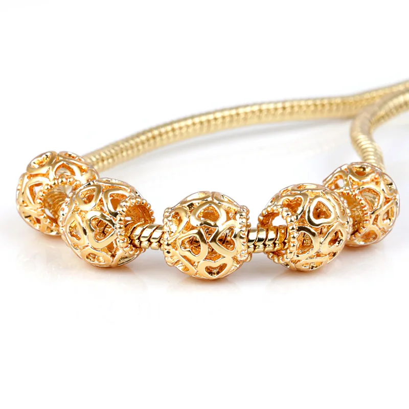 

10Pcs a Lot Gold Heart Openwork Beads Fit For Pandora Charms Bracelet DIY Bead European Murano Czech Spacer Beads Love Charm