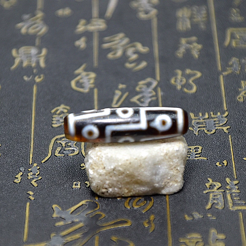 

Tibetan FengShui 9 eyes DZI 13*47.5mm black/white weathering agate beads men&women jewelry necklace pendant amulet Free Shipping