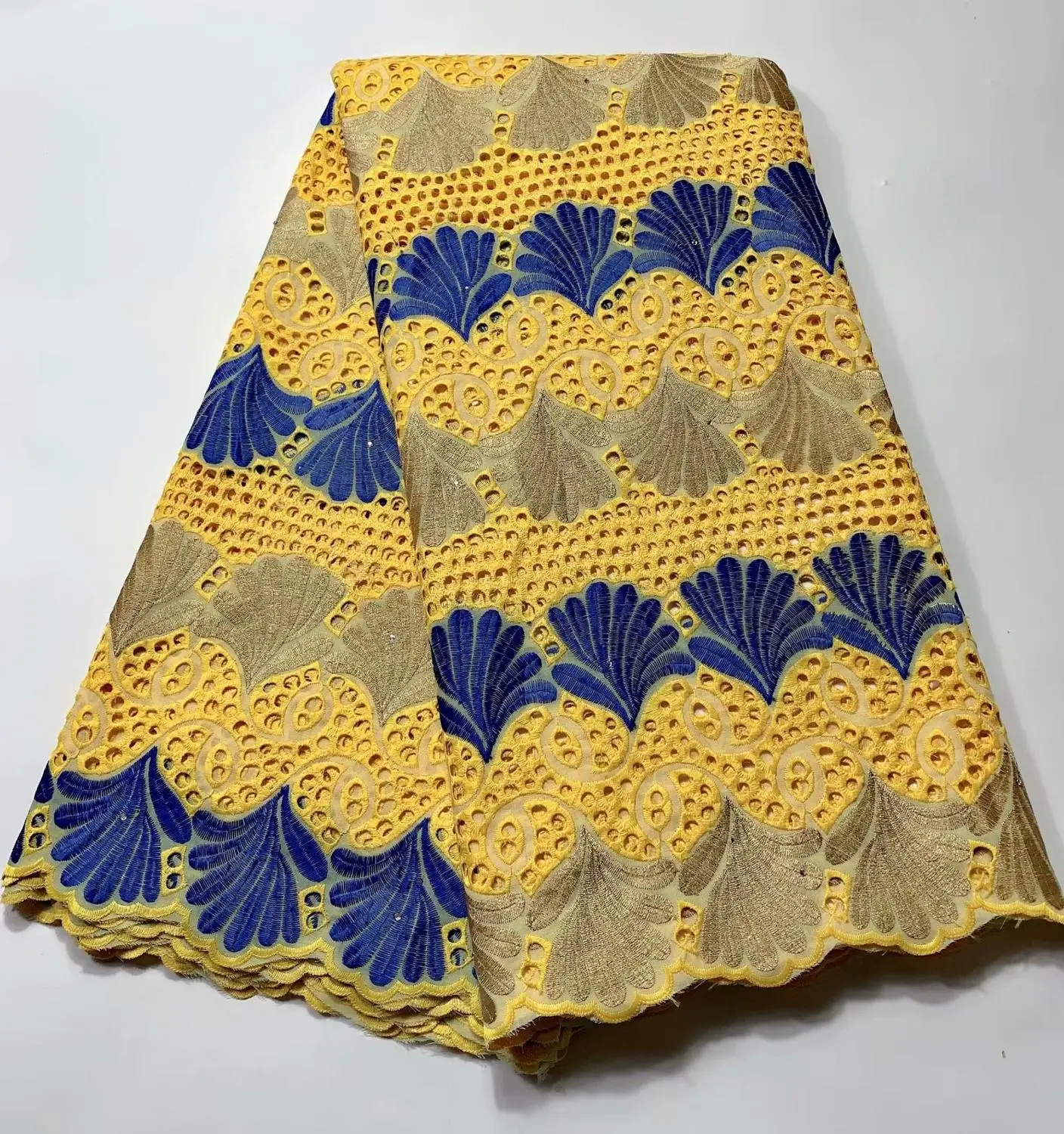 as picture tissu african dry lace fabrics high quality cotton lace fabric hot sale soft swiss voile lace in switzerland dubai fabric 5yards - Цвет: as picture
