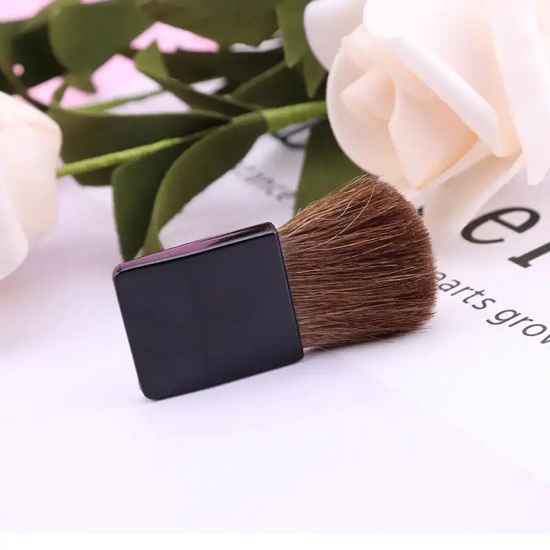 mini blush brush