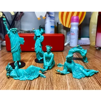 

6 Pcs/set Funny Statue of Liberty Figurines Capsule Toys Action Figure Collection Model Toy X3222