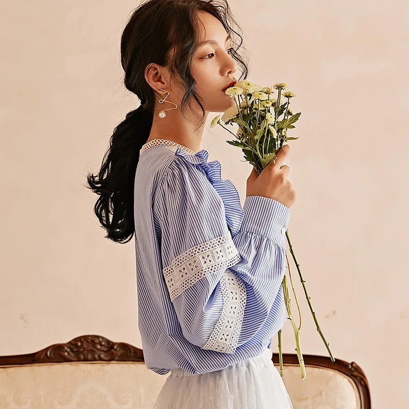 TVVOVVIN Round Neck Long Sleeve Striped Stitching Lace Ruffled Woman Shirt Casual Wild Sweet Fashion Autumn Blouse New D356