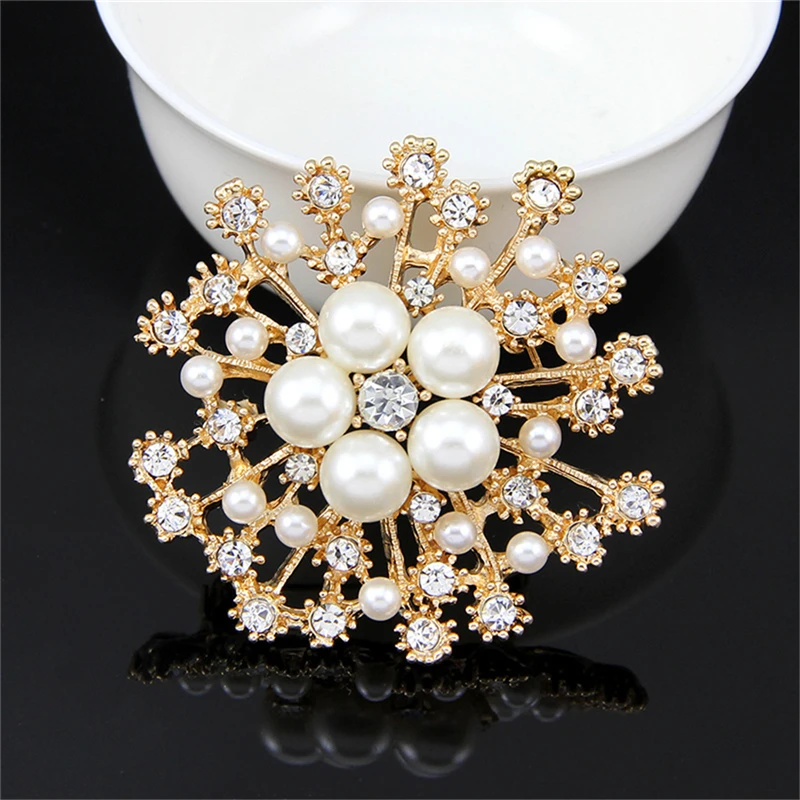 2017 Imitation Pearl Rhinestone Crystal Flower Bouquet Gold-color Brooch Pin Brooches For Women Valentine