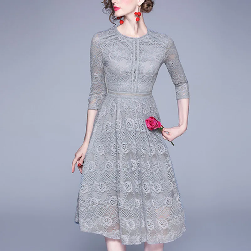 

2019 Woman Solid Zipper Hollow Out Long Sleeve Lace Dress Large Size Elegant Bodycon Floral Dress For Special Occasion HB049