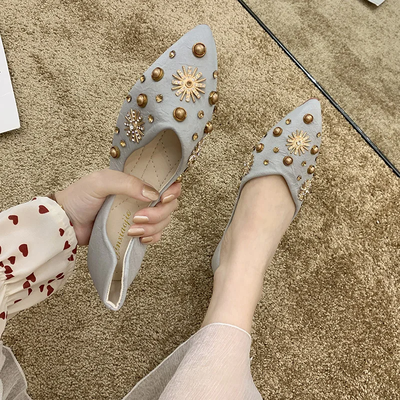 

Summer Shoes Ladies Rivets Studs Shallow Mouth Pointed Toe Casual Female Sneakers Autumn Dress Flats Women 2019 Fashion Women's