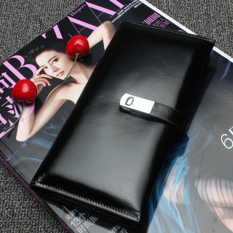 

LQ1240-First Layer Oil Wax Leather Wallet