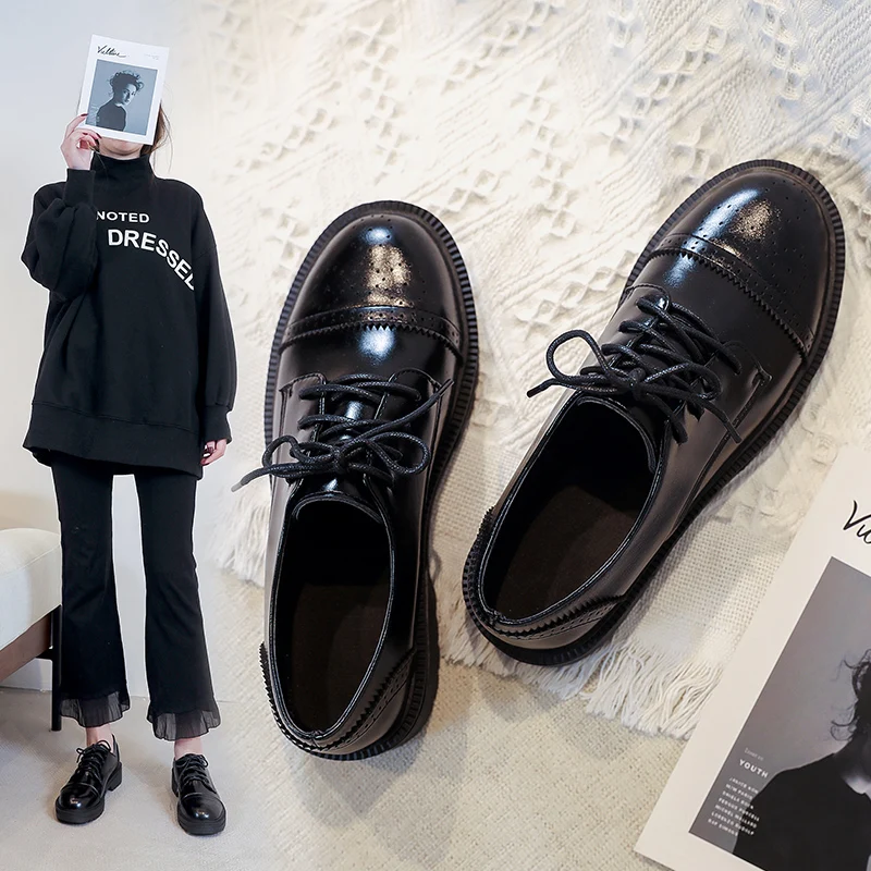 

Retro Woman Shoes Black Flats All-Match Casual Female Sneakers Round Toe Shose Women British Style Summer Cross Dress New
