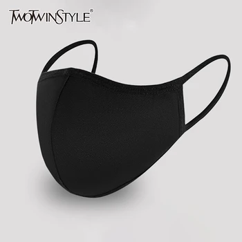 

TWOTWINSTYLE Masks Dustproof Breathable Haze Female Male Mask Star With The Same Net Red Black Cotton Men's Mask Protection