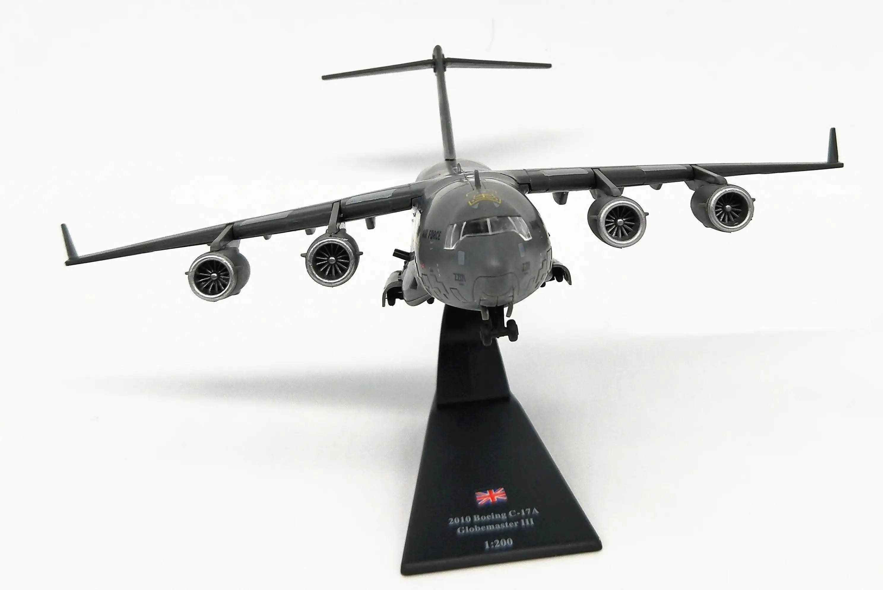 AMER British RAF C-17 1/200 литая модель самолета