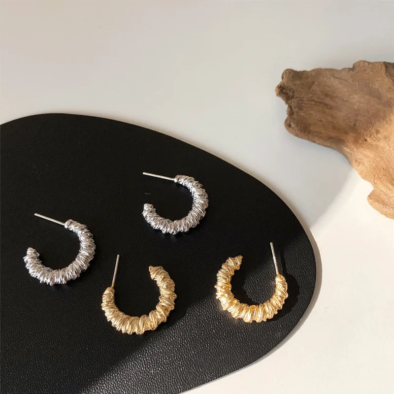 

2020 New Punk Metal Gold Color Square Hoop Earrings For Women Jewelry Irregular Circle Brincos Party Ear Accessory Jewelry