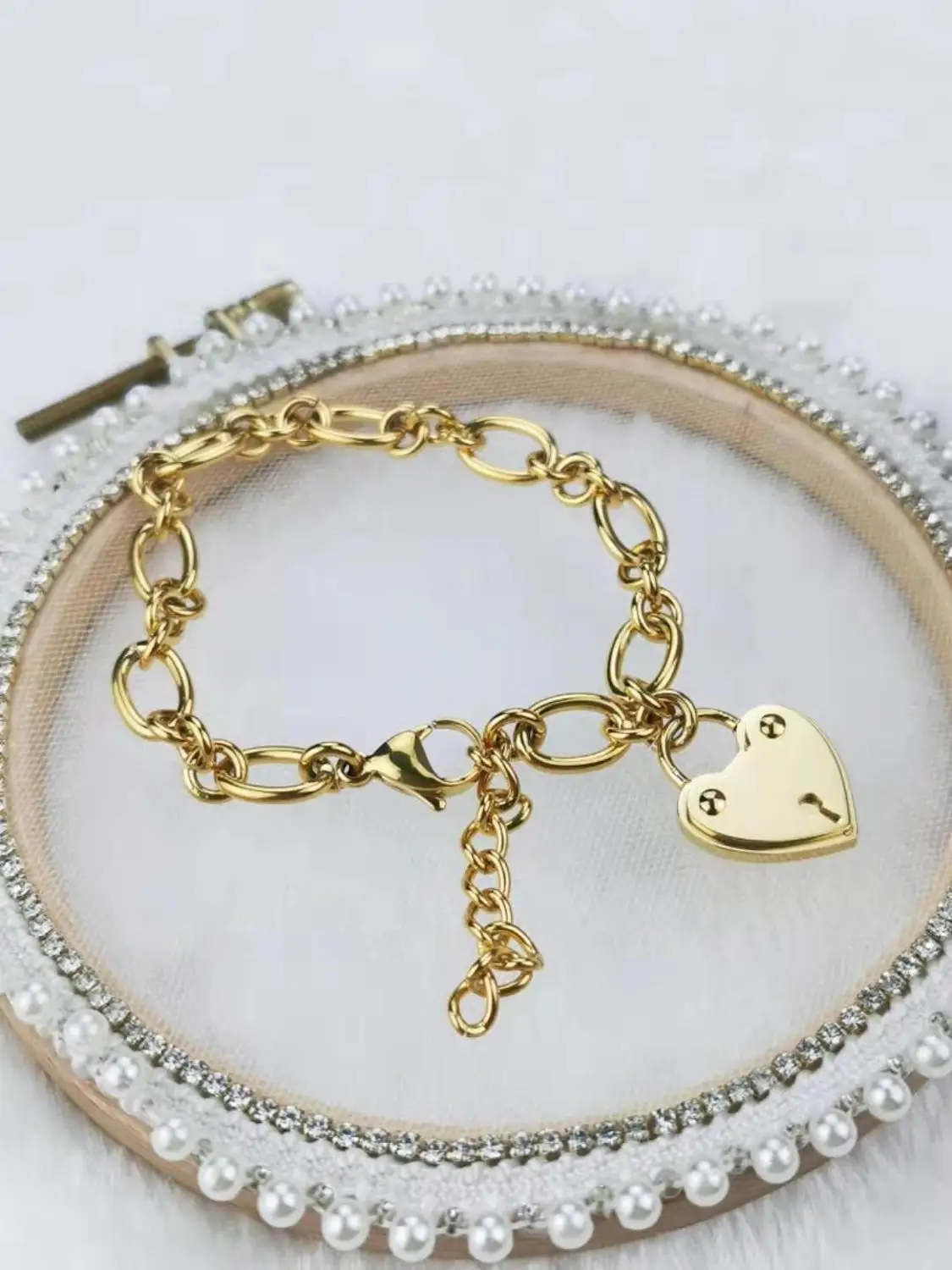 

Classic European and American style bracelet steel