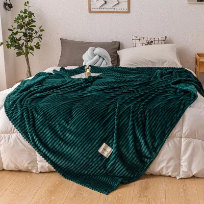 Flannel Blankets for Beds Solid Yellow Color Soft Warm Square Blanket On the Bed Thickness Throw Blanket - Цвет: green