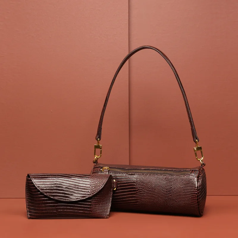 

2019 new net red blogger with the same paragraph of leather underarm bag shoulder bag retro leather cylinder mother bag handbag