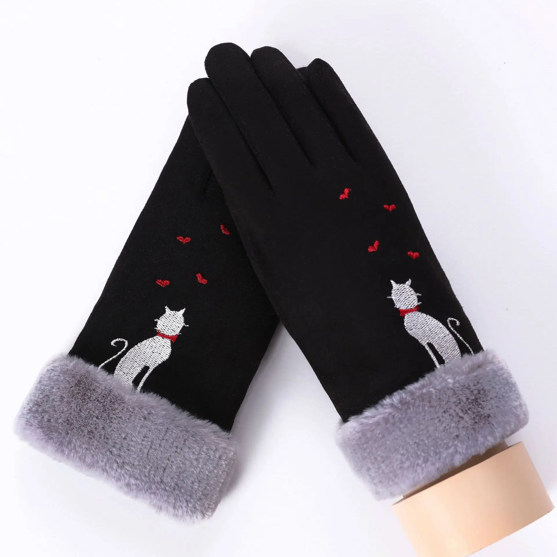 081D-6 Winter Female Lace Warm Cashmere Three Ribs Cute Bear Mittens Double thick Plush Wrist Women Touch Screen Driving Gloves - Цвет: 081D-6
