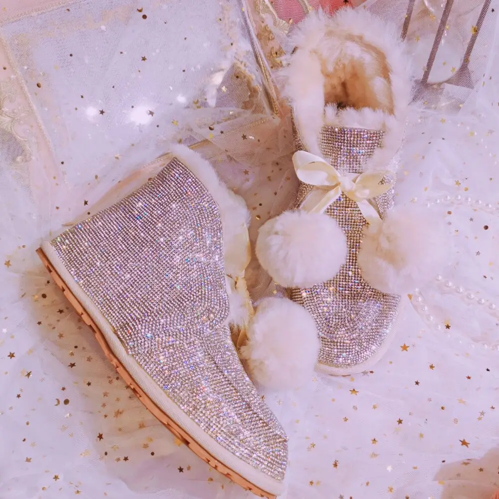 

Glitter White Crystal Snow Boots Women Waterproof Warm Winter Real Fur Ankle Boots 2020 Fashion Rhinestone Booties Winter Shoes