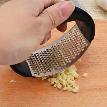 

Multi-function Manual Garlic Presser Curved Garlic Grinding Slicer Chopper Portable Garlic Presses Cooking Tools Kitchen Gadgets