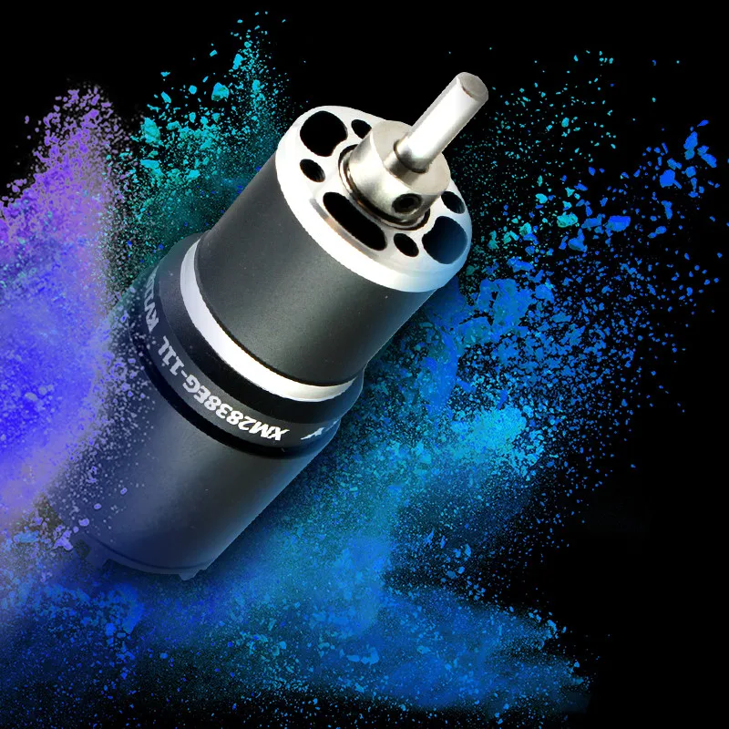 Détail des connecteurs et câbles du moteur Brushless XM2838EG, fiabilité assurée.