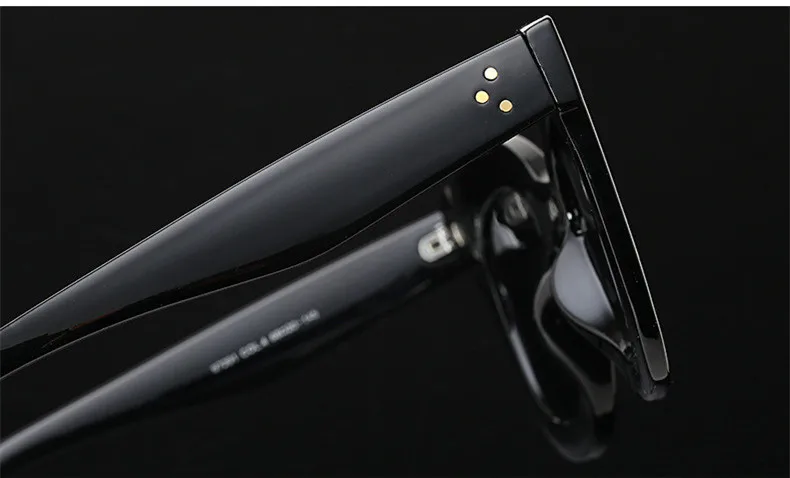 A16