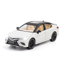 

Diecast Toy Vehicles 1/24 Camry Toy Metal Car Models diecast car model simulation sound and light pullback toy car For gift