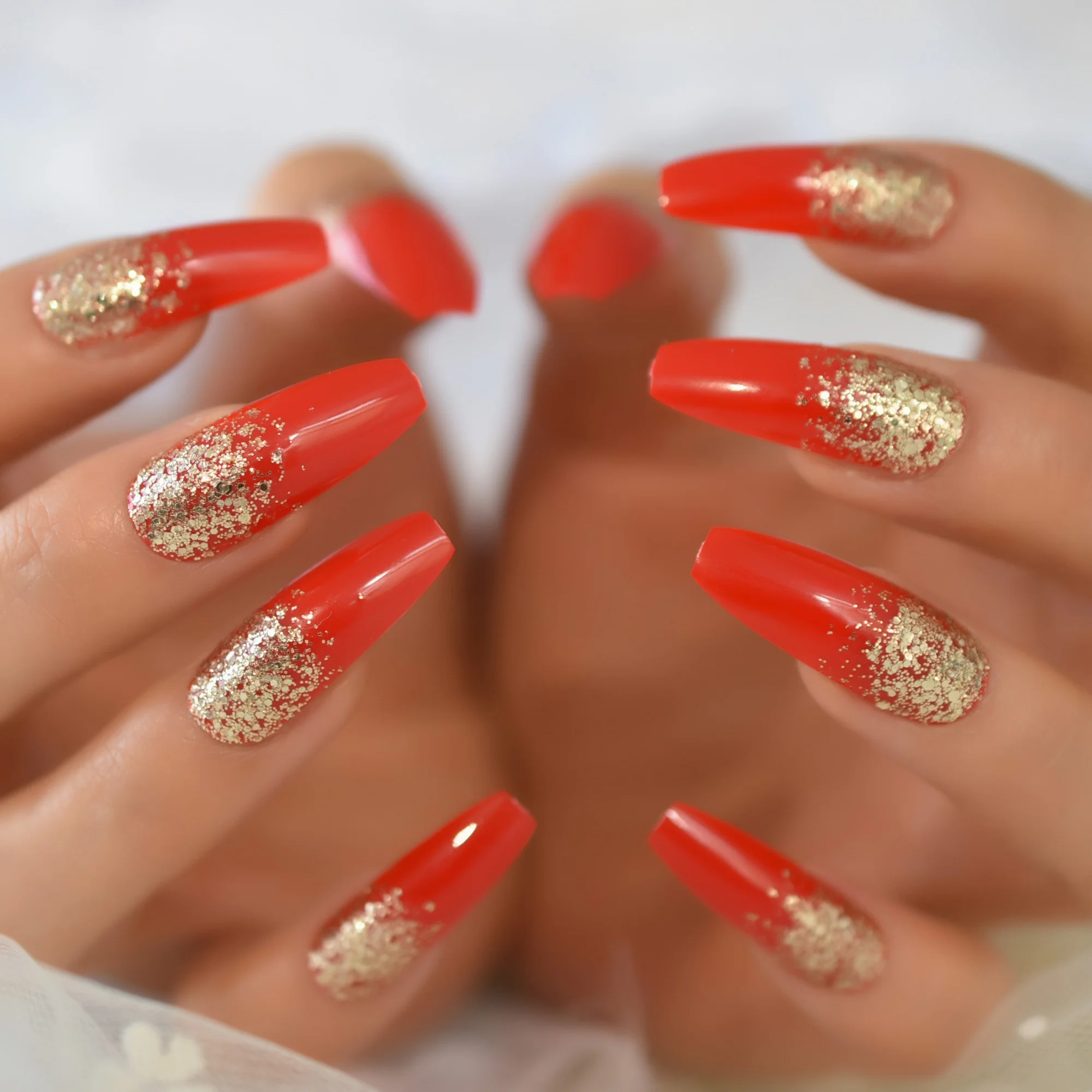 MP Nails & Beauty - Beautiful red nails with gold foil by Alina