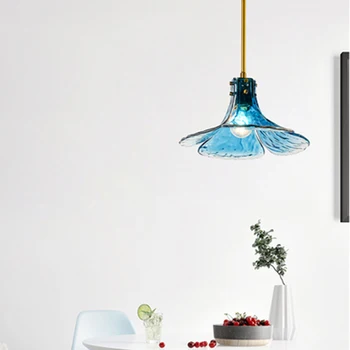 

Nordic LED Restaurant Pendant Lights Glass Petal Pendant Lamp Modern Creative Loft Living Room Bedroom Bar Decor Light Fixtures