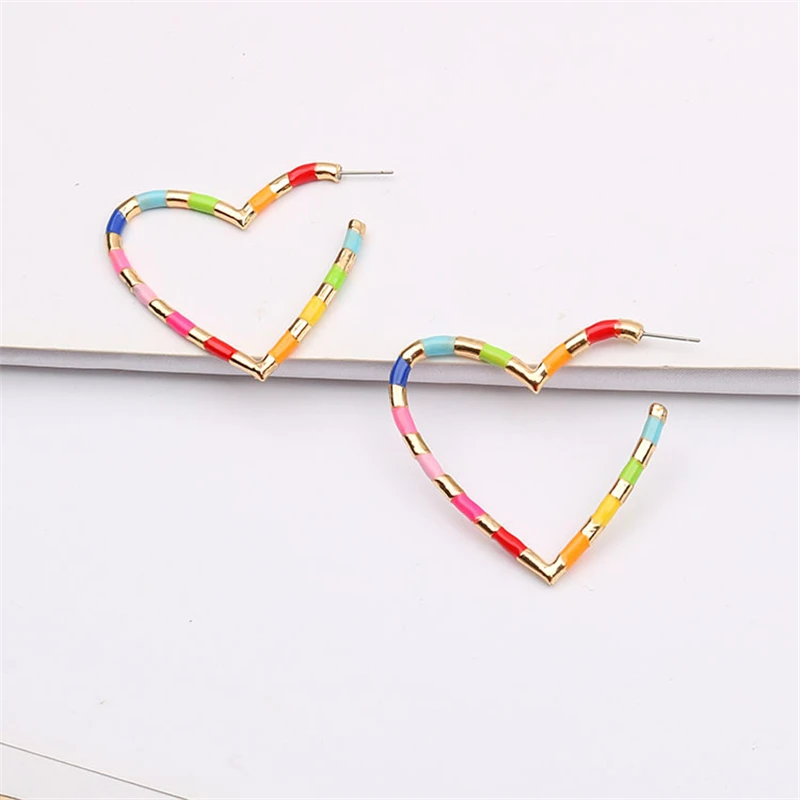 Donarsei New Fashion Colorful Heart Statement Earrings For Women Simple Female Circle Hoop Earrings Party