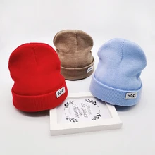Карамельный Цвет хлопковые шапочки для детей шерстяное пальто для новорожденных тюрбан шапка теплая кепки с принтом мягкая шапка для мальчиков и девочек эластичная шапка осень-зима