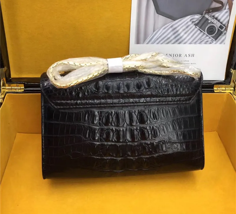 Petit sac exotique en crocodile | Sac à rabat en véritable alligator | Épaule chaîne