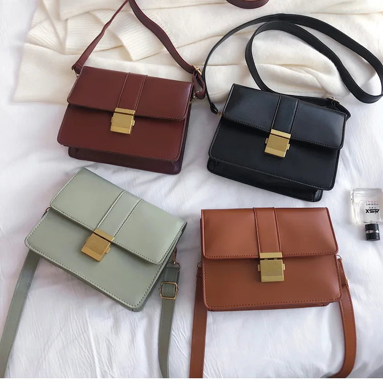 

Female autumn and winter new tide Korean version of the wild small square shoulder Messenger bag broadband fashion retro
