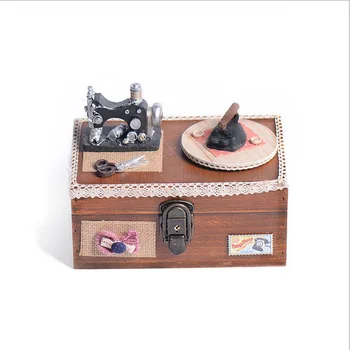 

Home Decorations Vintage Wooden Sewing Machine Model Music Box Retro Storage Box Decoration Jewelry Box Music Box Miniature Craf