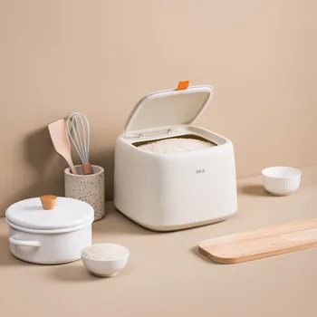 

Household 10kg Rice Bucket Plastic Rice Container Moisture-proof Insect-proof Sealed Grain Storage Bin for Kitchen (White)