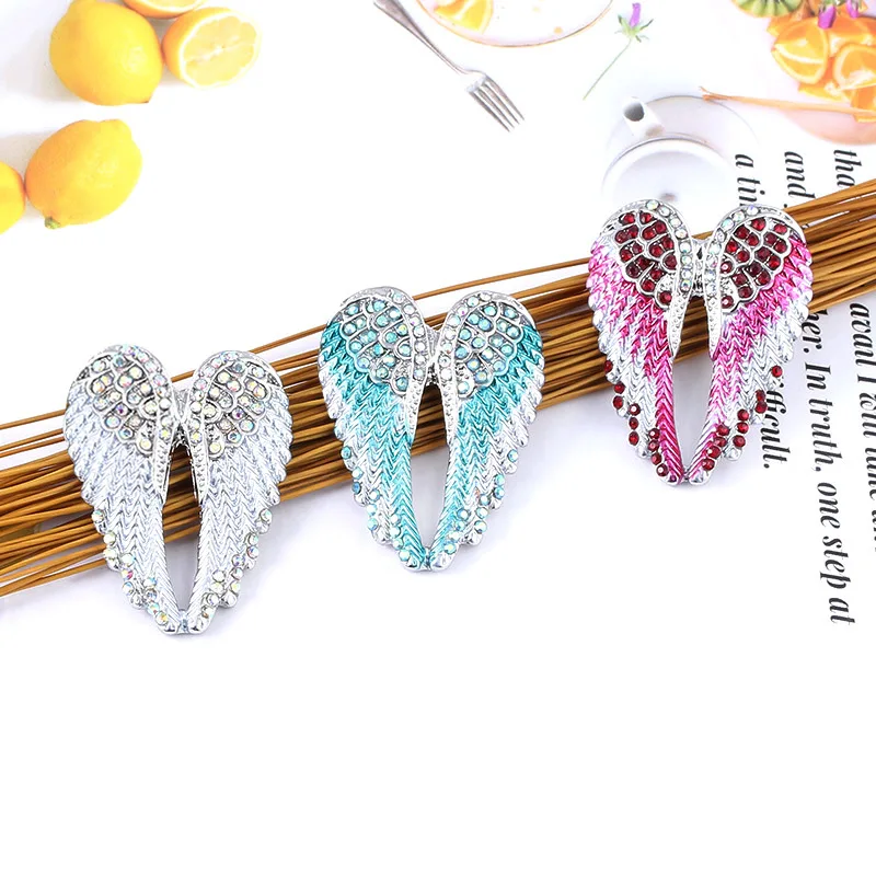 Crystal angel wings brooch
