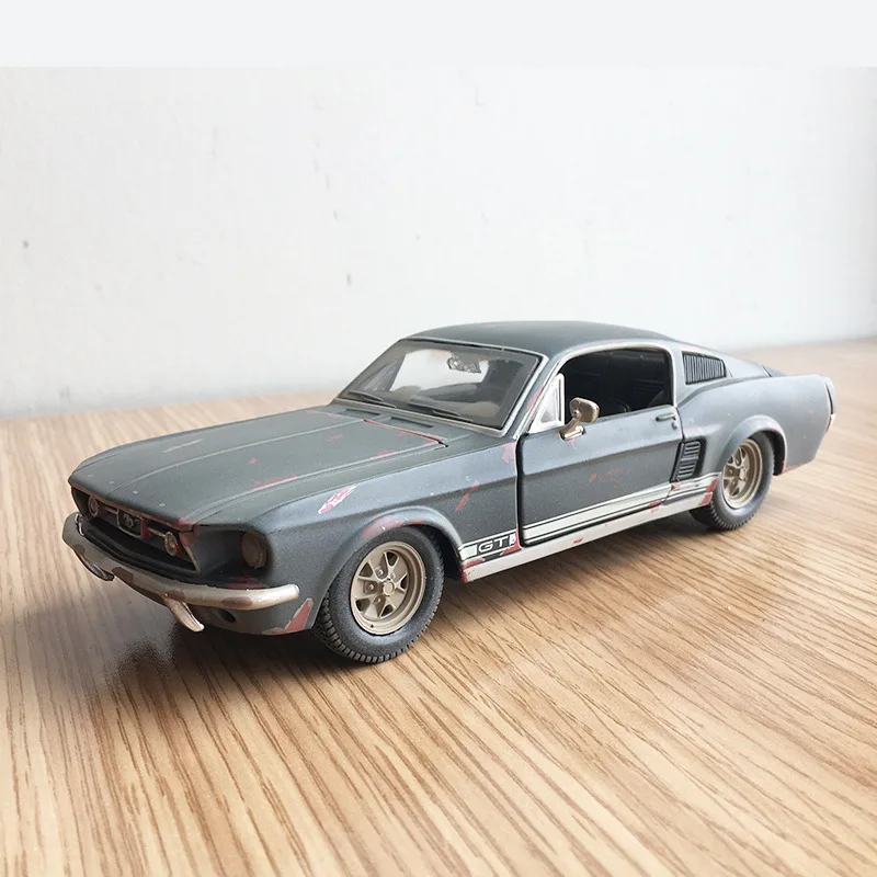 Maisto модель автомобиля Ford Mustang GT 1: 24 для старой модели из сплава отличная