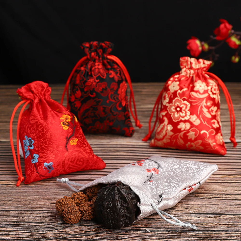 Handmade Embroidered Satin Drawstring Gift Pouch – Elegant Jewelry & Gift Packaging Bag