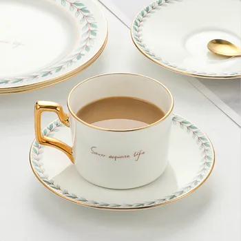 

Nordic Porcelain Coffee Cup Set Ceramic Bone China Creative British Tea Cup with Saucer Taza Madera Home Drinkware OO5050