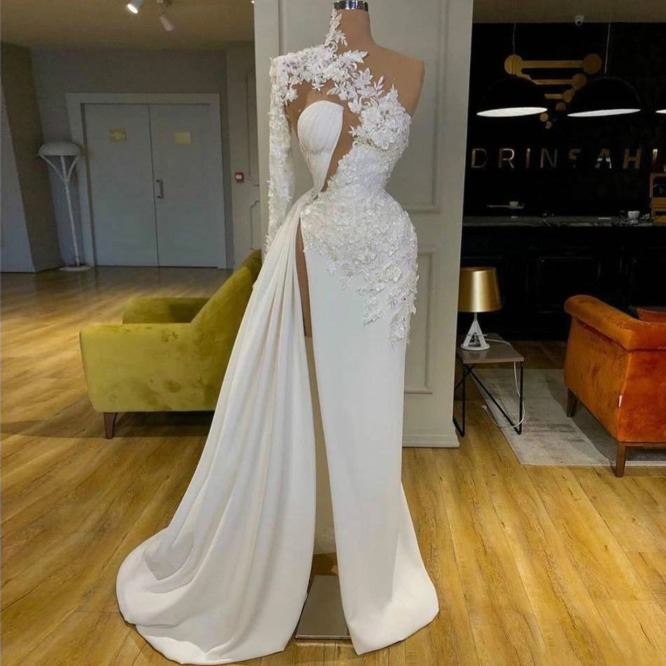 2020 Arabic Dubai Exquisite Lace White Prom Dresses High Neck One Shoulder Long Sleeve Formal Evening Gowns Side Split Party Dress