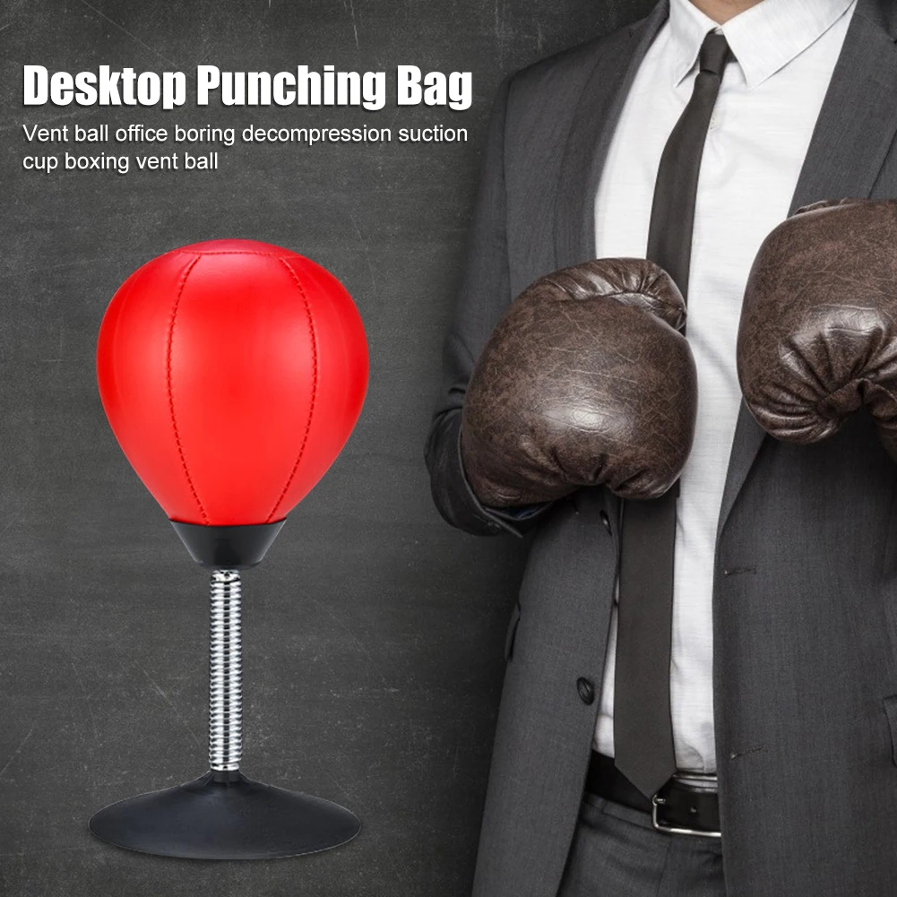 saco de boxe do desktop com bomba