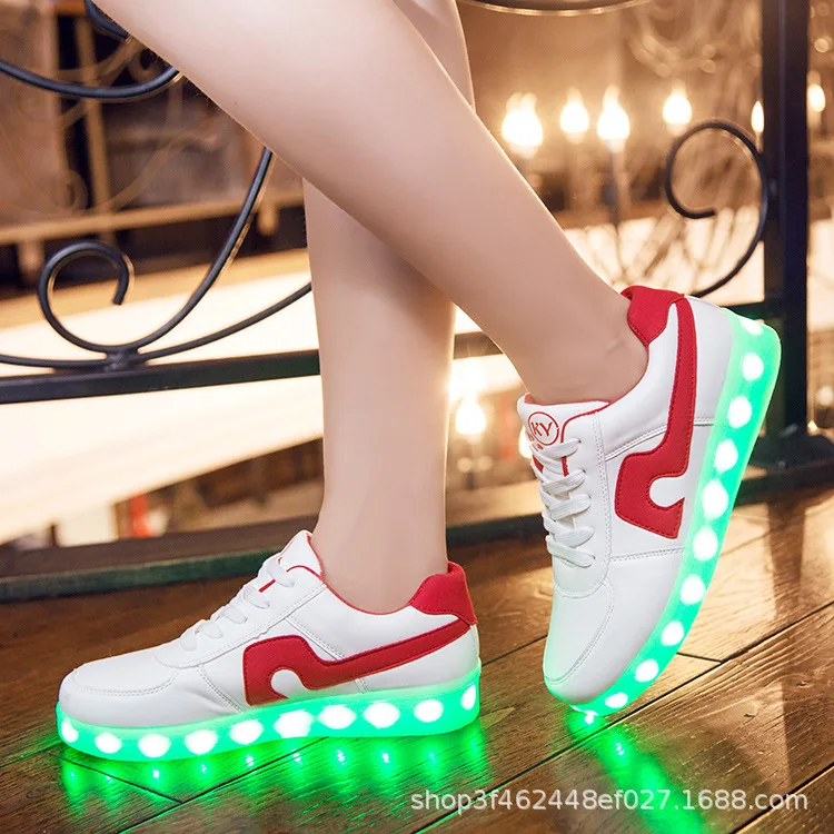 

2019 New Style Autumn WOMEN'S Shoes Board Shoes Korean-style Shoes with LED Light USB Charging Couples Light Shoes