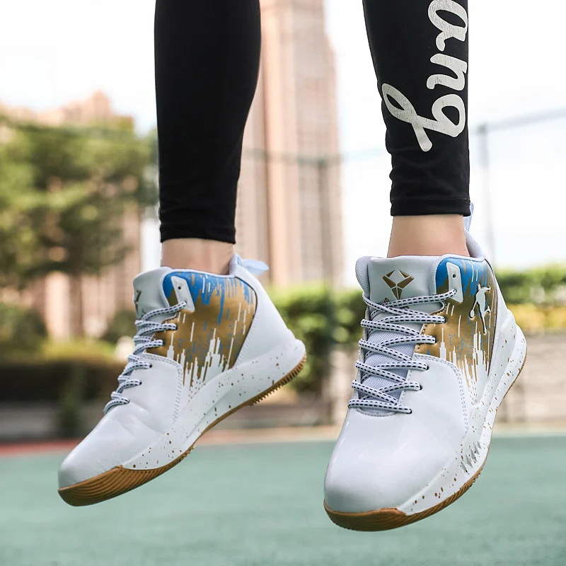 

Chiang Men Cushioning Gym Basketball-Shoes Anti-Skid Breathble Large-Size Winter Sneakers For Training Sprots