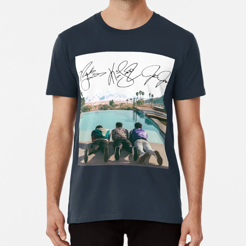 Jonas Brothers: Happines начинается (Singnatures) Футболка jonas hermanos jobros jojoe Кевин Джонас Ник |