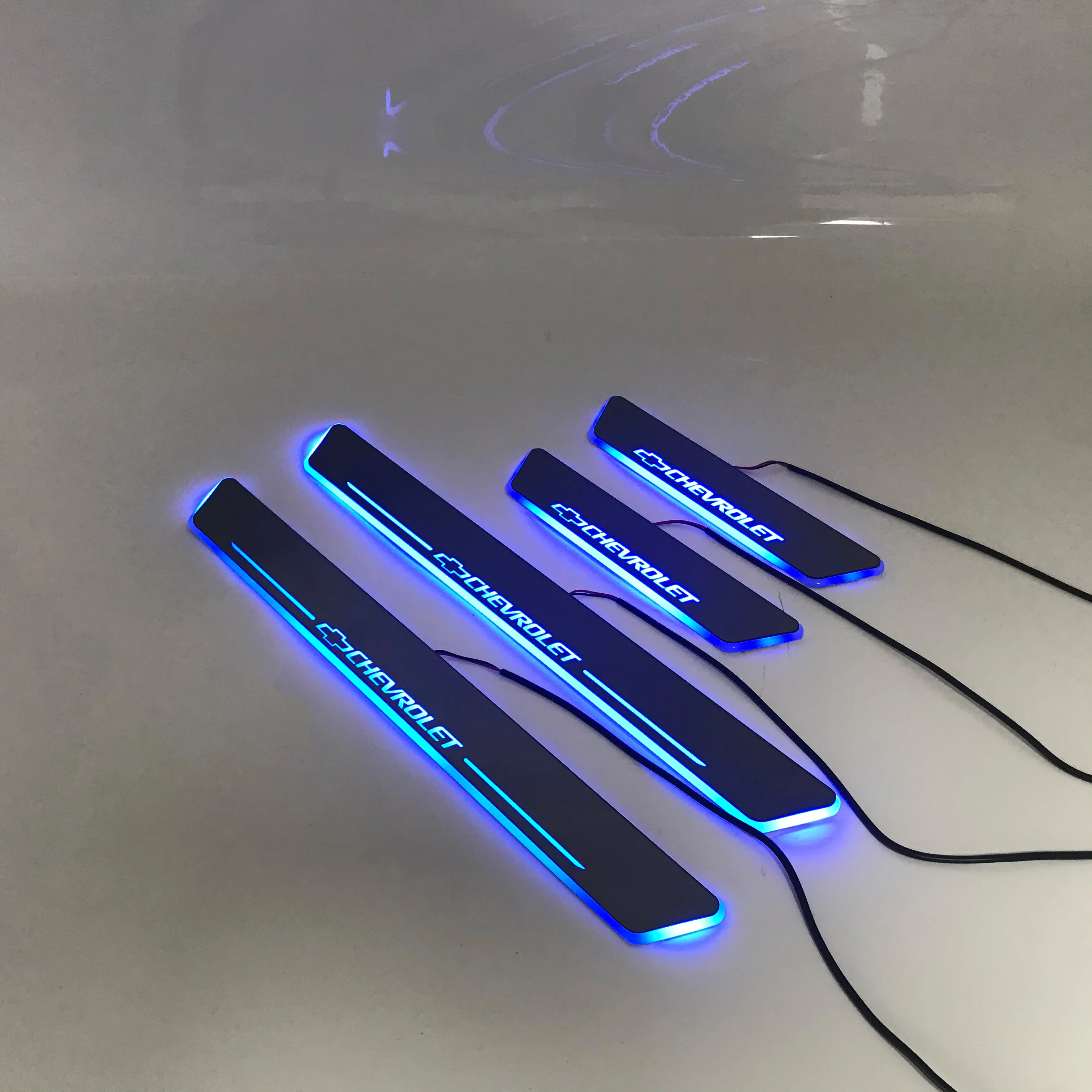 

Led moving door scuff for Chevrolet Cruz special-purpose ynamic door sill plate welcome lamp lining overlay Flow/fixed light