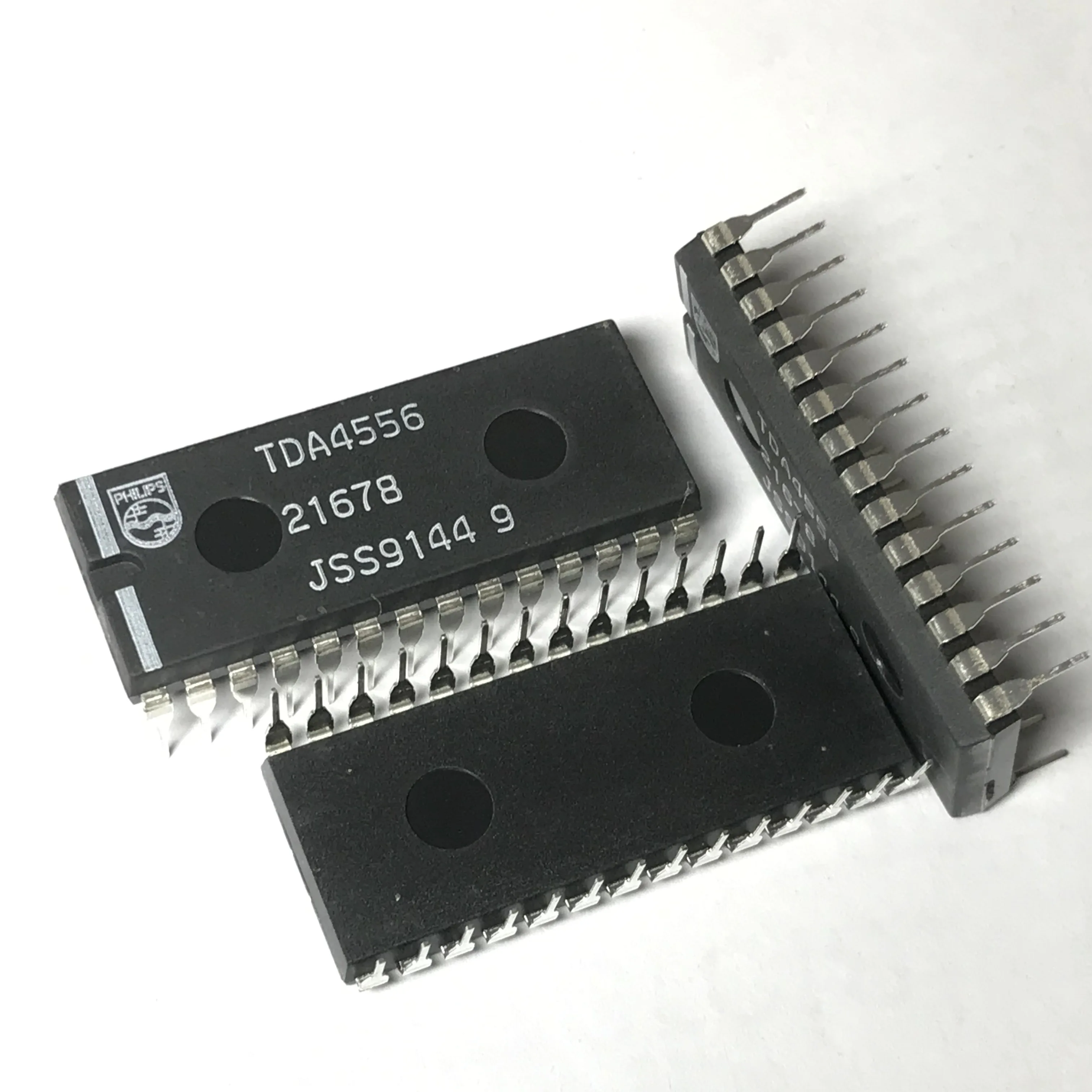 TDA4556 A4556 4556 dip-28p 5 шт./лот