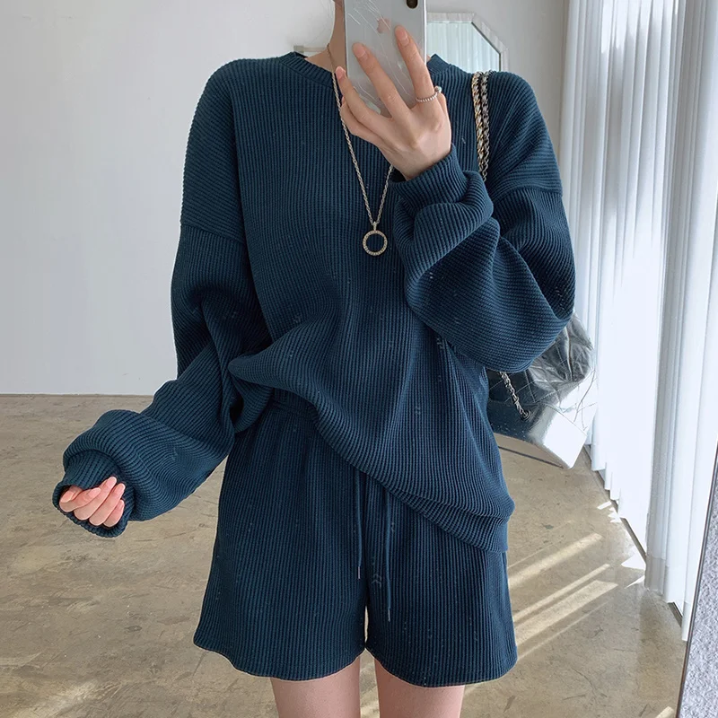Korea Chic Age-reducing Candy Color Round Neck Loose Long-sleeved Sweater + High-waist Wide-leg Casual Shorts Sports Suit