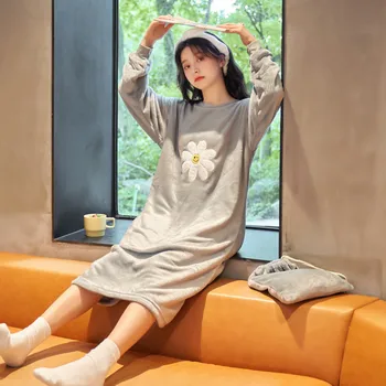 

M-2XL 40-70KG Winter Kawaii Homewear Nightdress Cartoon Cute Embroidered Flannel Warm Ladies Nightdress