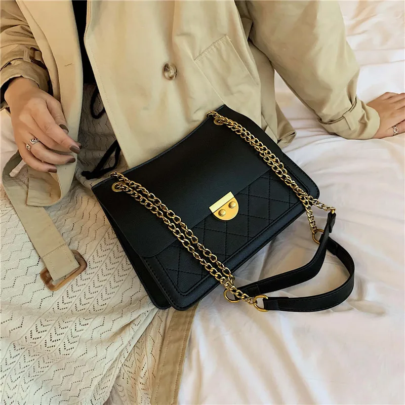 

2020 new chain bag texture lock women's bag simple and versatile small square Bag Fashion Single Shoulder Messenger Bag underarm