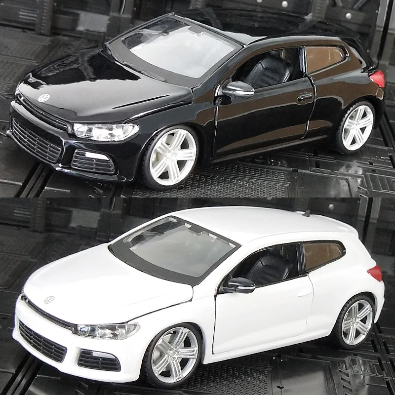 Модель автомобиля из сплава Bburago 1:24 Volkswagen Scirocco R белая|Наземный транспорт| |