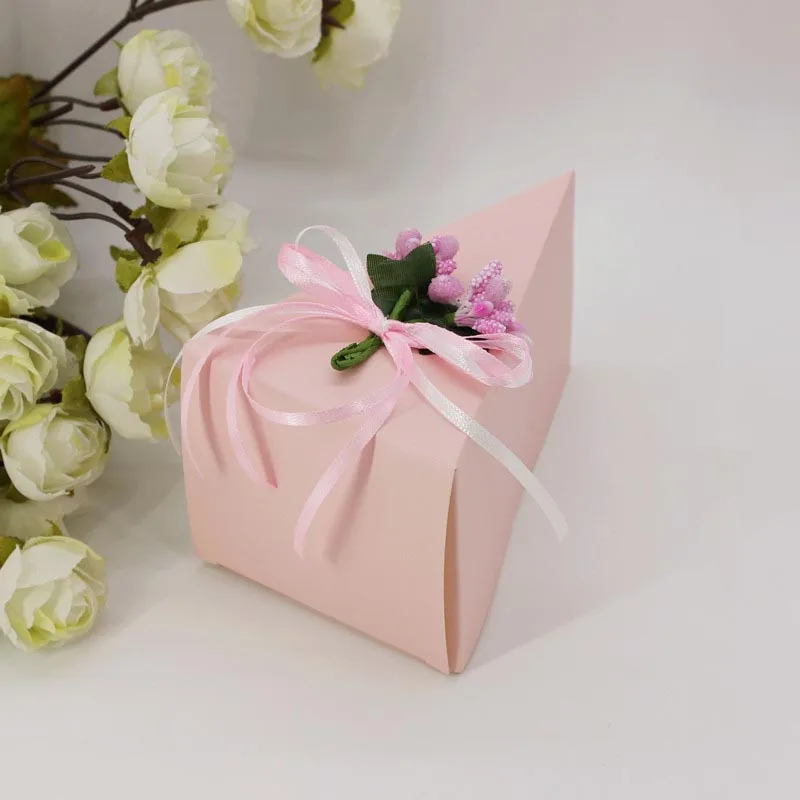 

10 Pieces Cake Shaped Elegant Candy Boxes Flower Designs Packaging Wedding Give Away Gifts Decorations Gift Boxes Bags